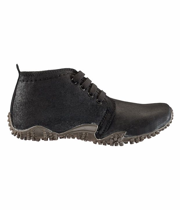 Maco Black Textured Ankle Length Casual Shoes