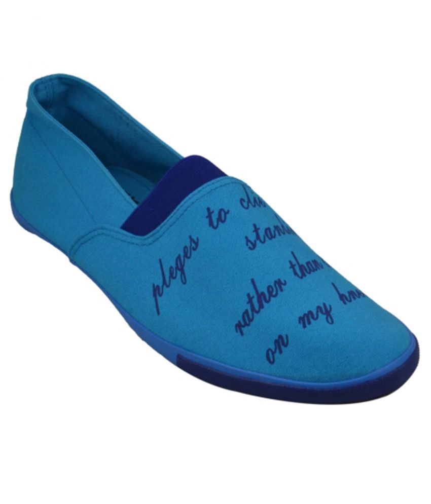 max canvas shoes
