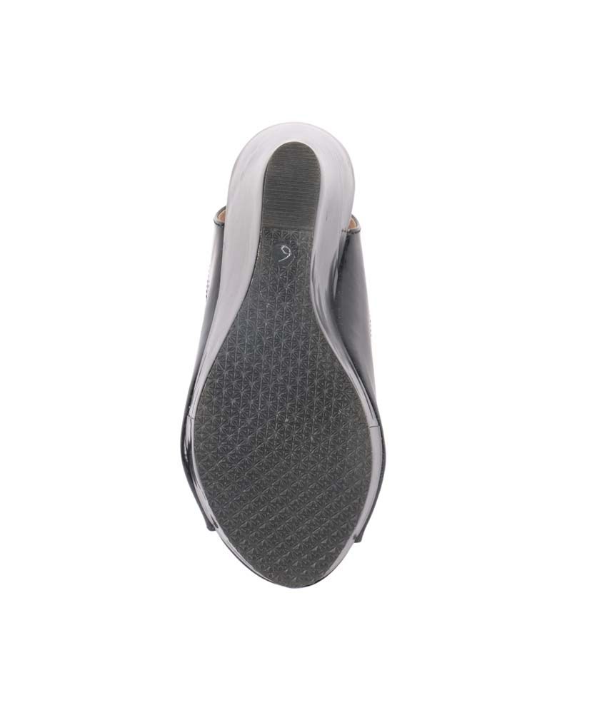 pretty ballerinas black patent