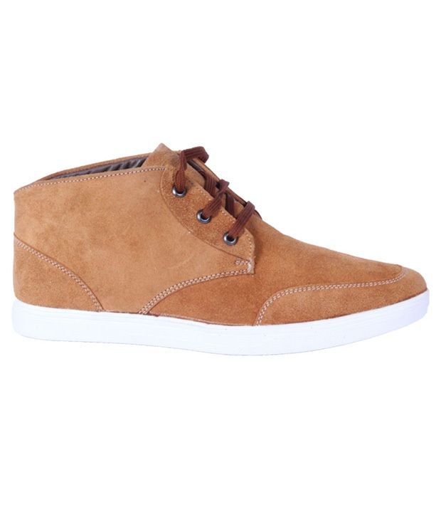 tan canvas shoes