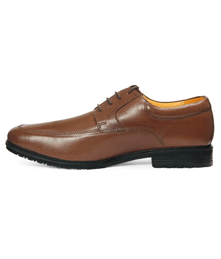 formal shoes in red chief
