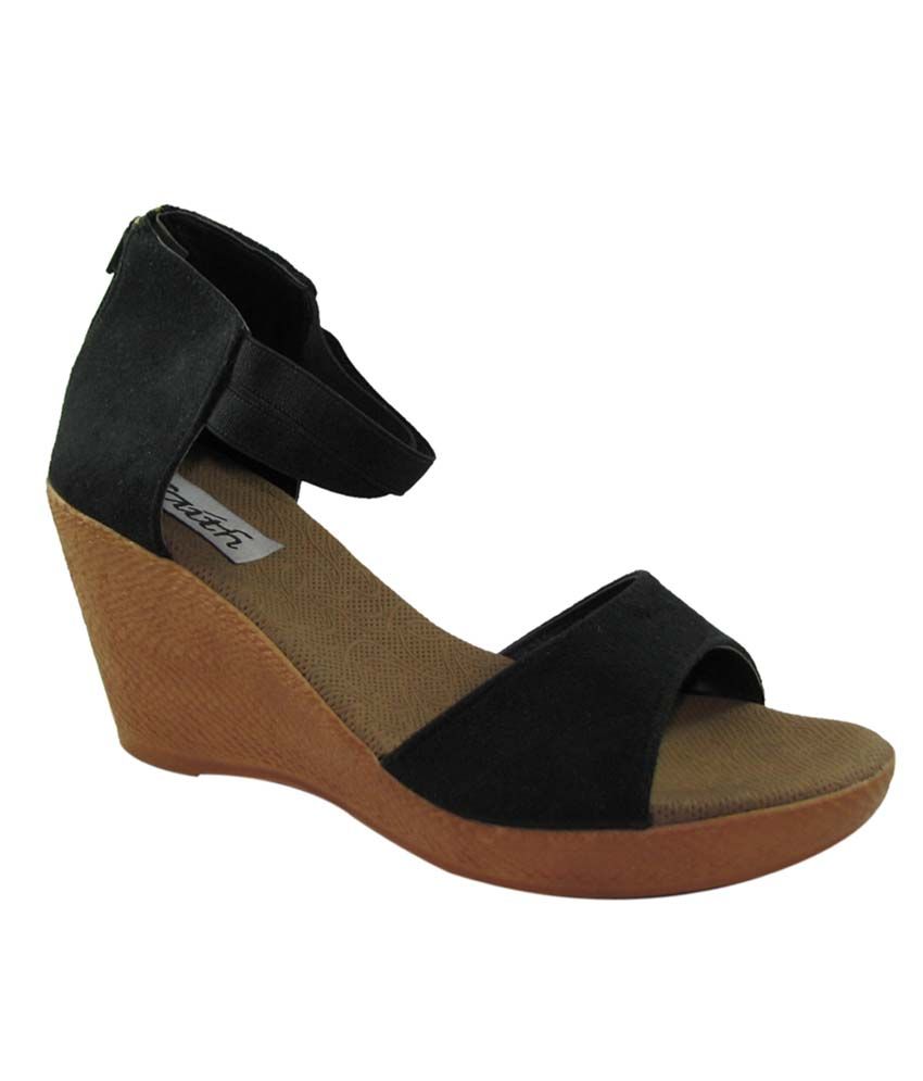 faith black wedges