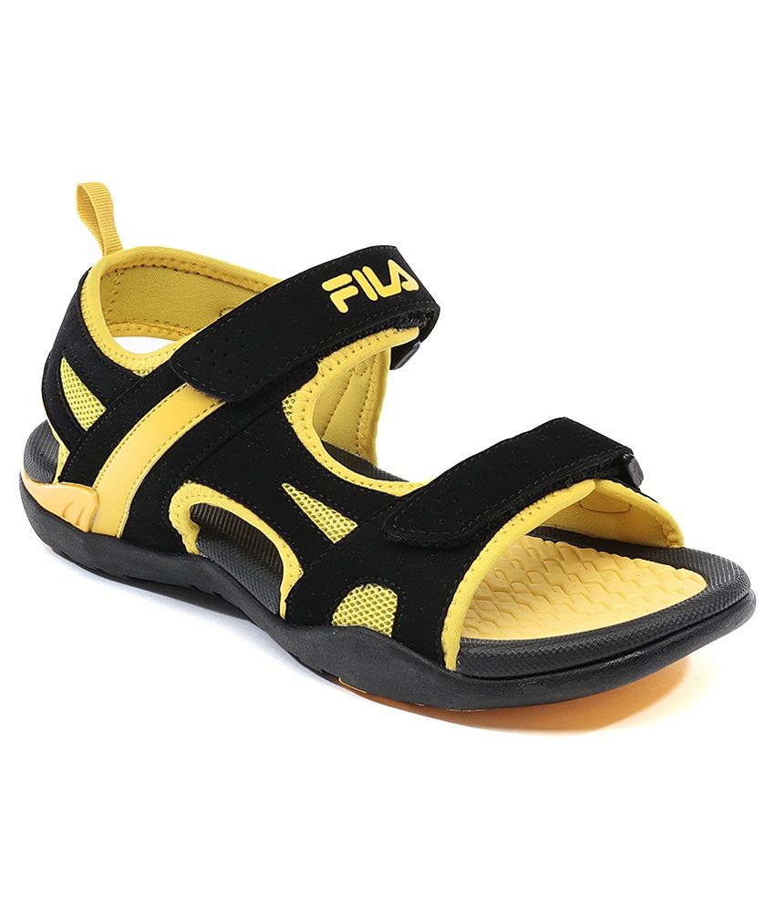 fila floaters myntra