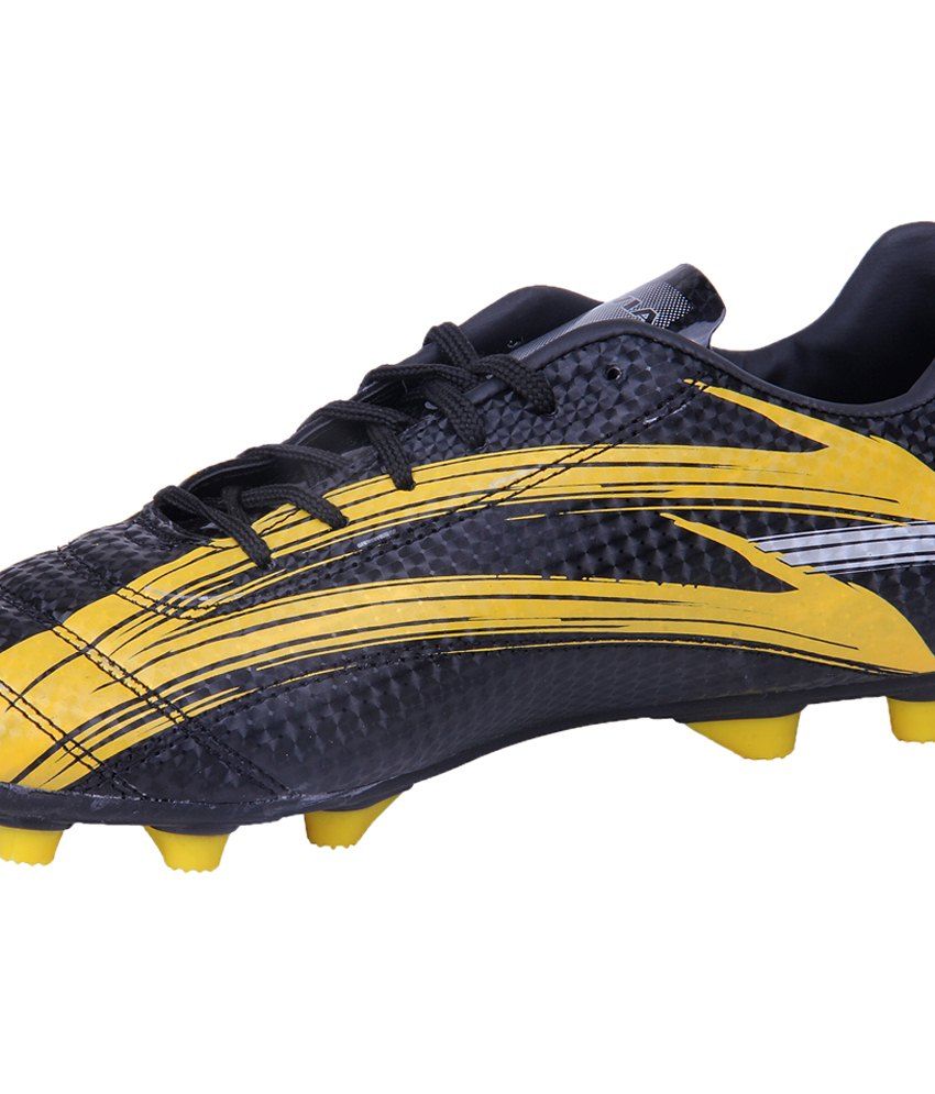 nivia ultra 1 football shoes