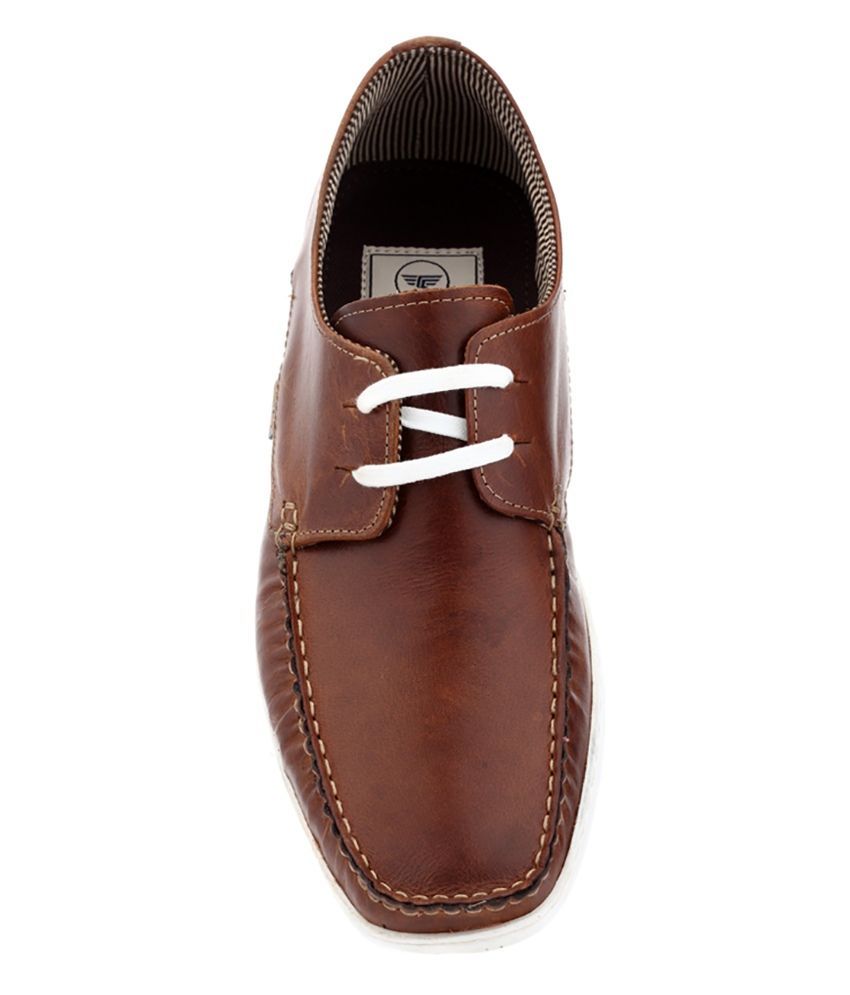 red tape tan shoes
