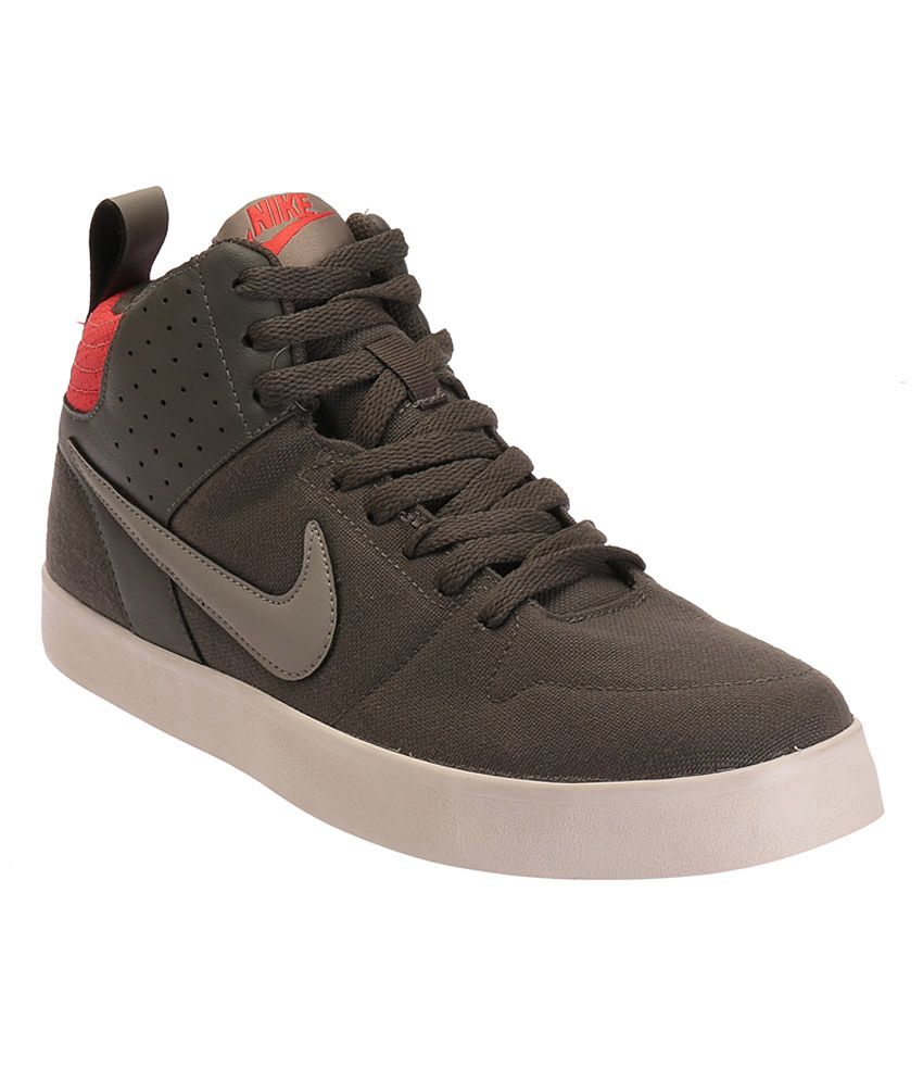 nike liteforce iii sneakers