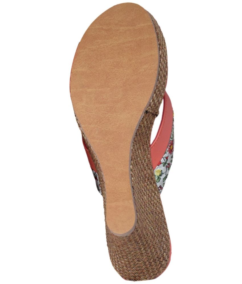 peach color slippers