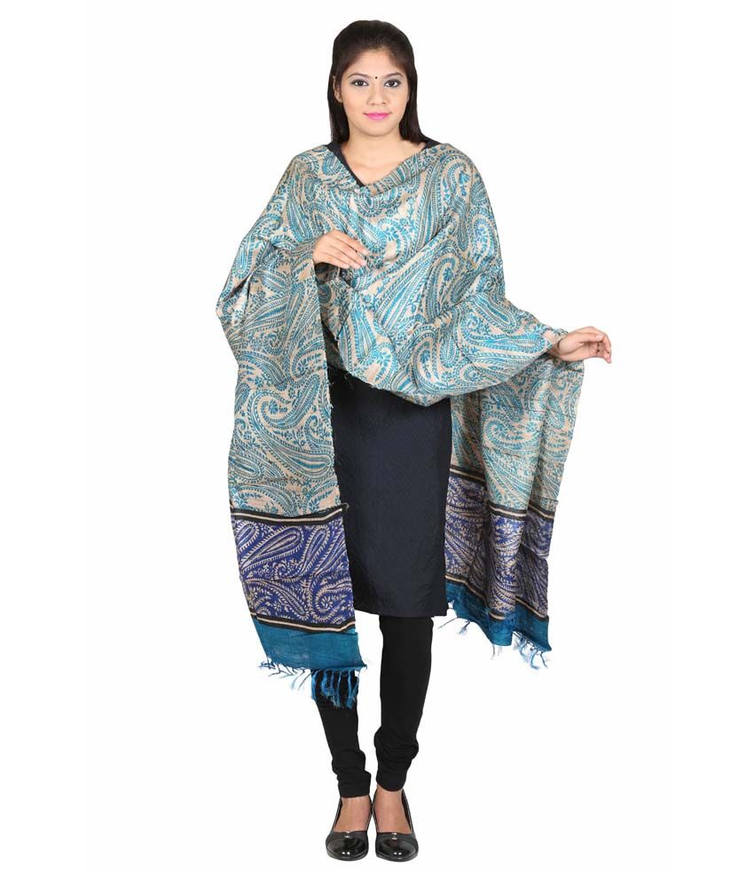 grey maxi with blue dupatta