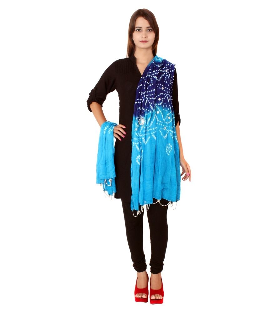 grey maxi with blue dupatta