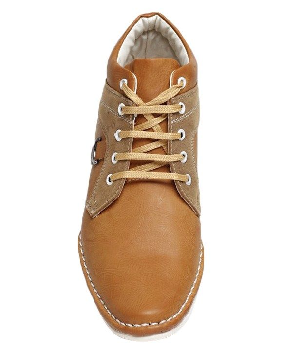 mochi leather chappals