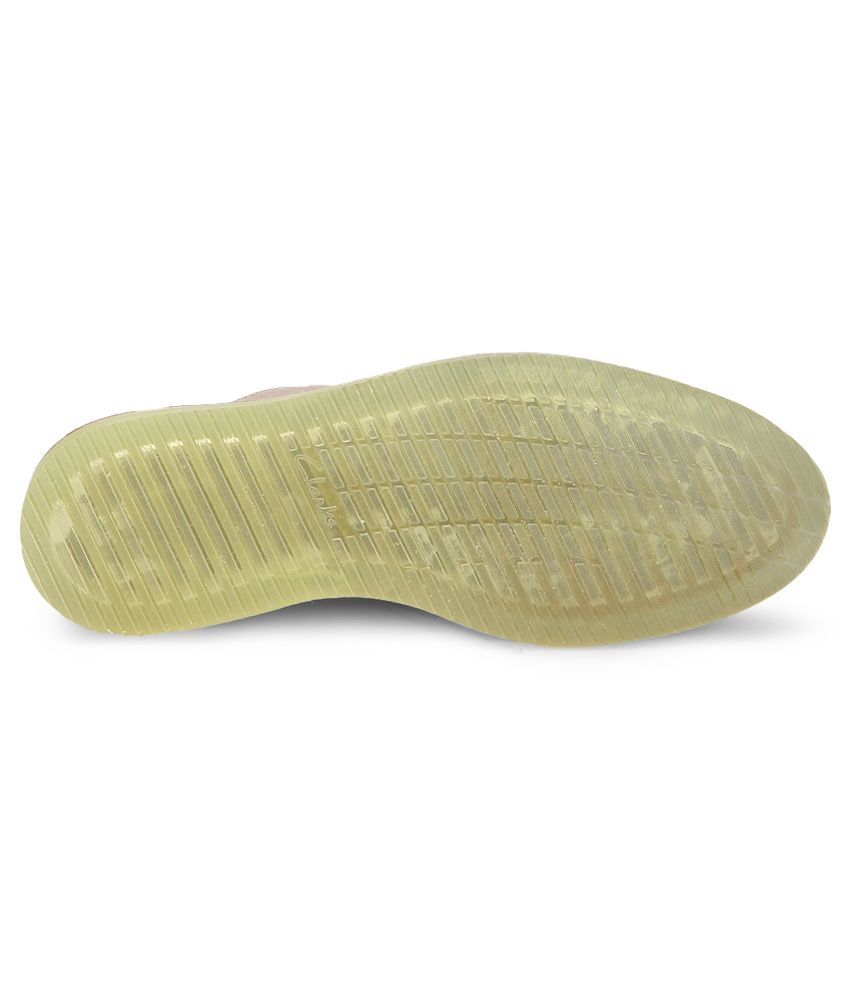 shoes to walk in sand