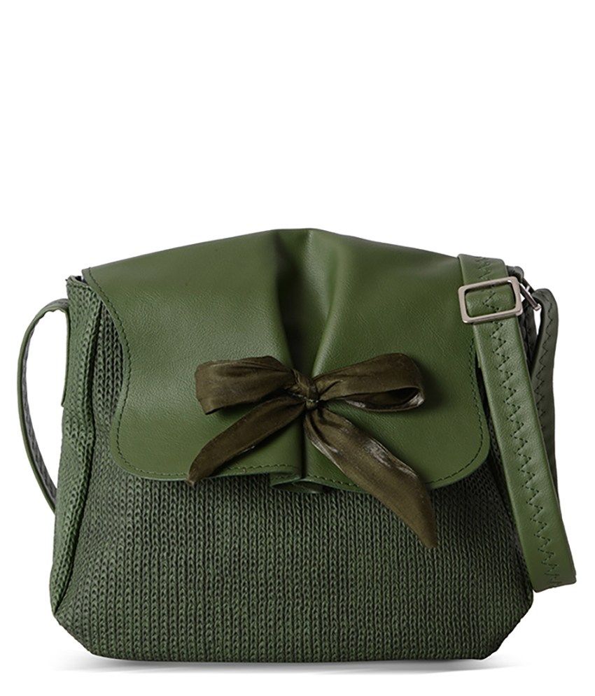 Baggit Quick Jhuti Green Sling Bag Baggit Quick Jhuti Green Sling Bag