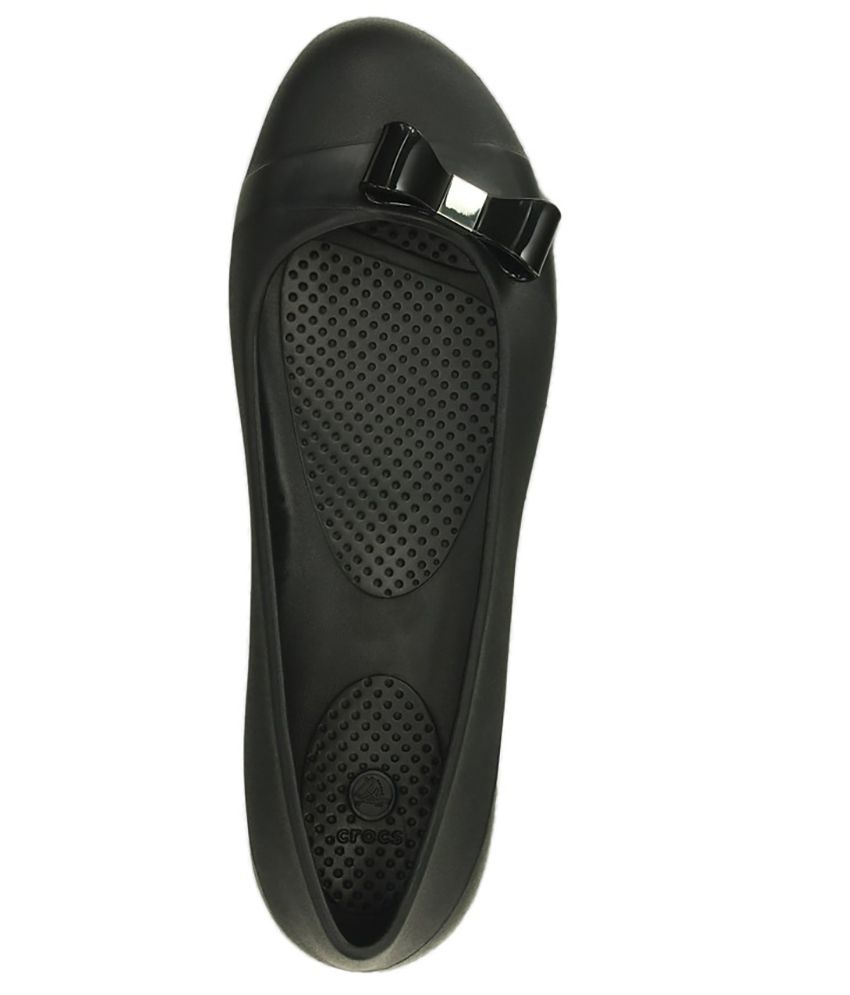 crocs slip on flats