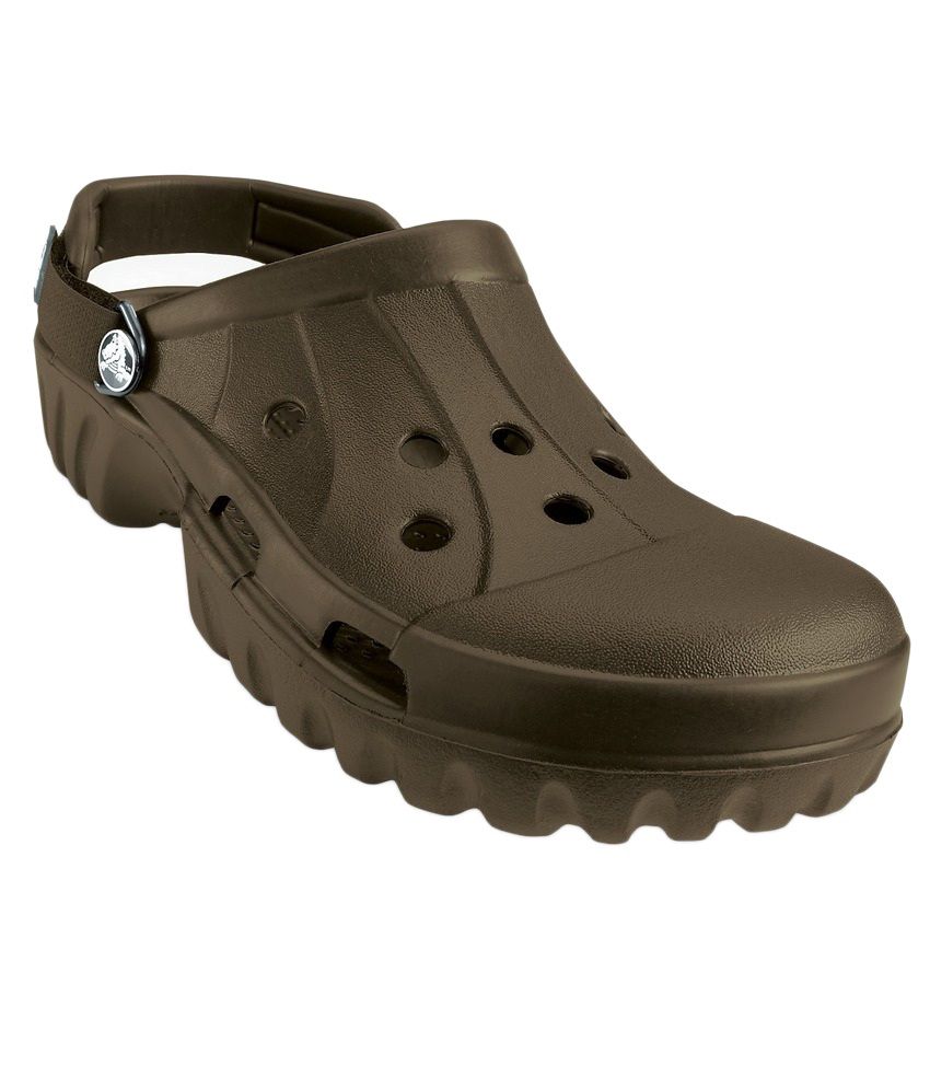 crocs floater