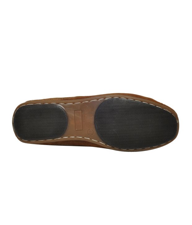 buckaroo tan loafers