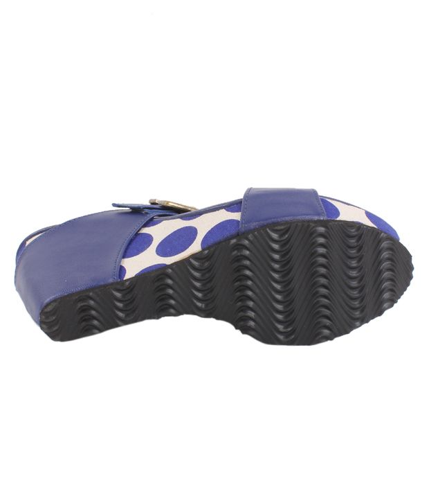 Butterfly Trendy Blue Wedge Heel Sandals Price in India- Buy Butterfly Trendy Blue Wedge Heel 