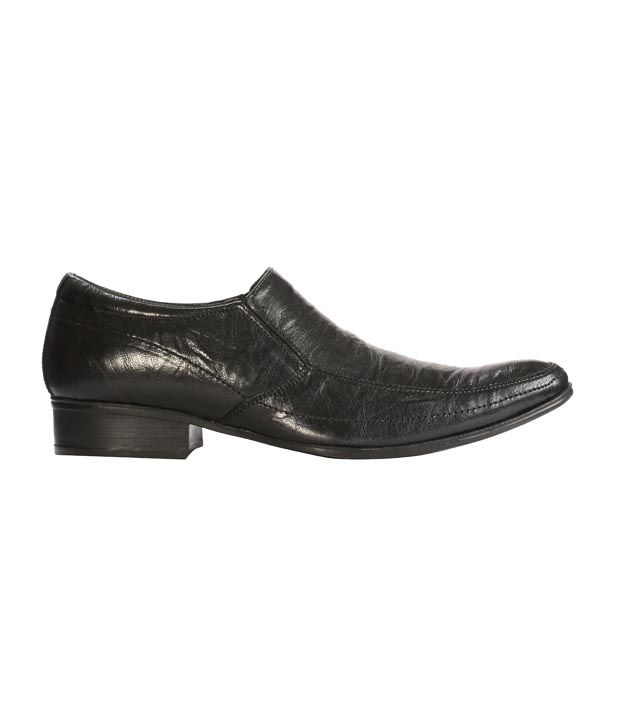 Liberty Fortune Refined Black Slip-on Shoes Price in India- Buy Liberty ...