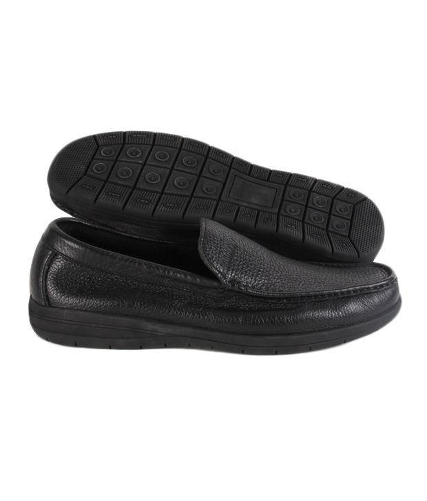 Cobblerz Black Textured Slip-on Shoes Price in India- Buy Cobblerz ...