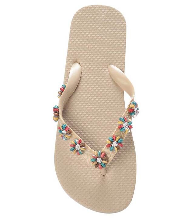 Flippers Beige Women - Slippers Price in India- Buy Flippers Beige ...