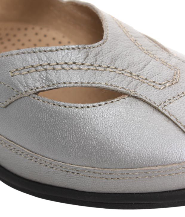 Cloud Comfort Stylish Silver Casual Shoes Price in India- Buy Cloud ...