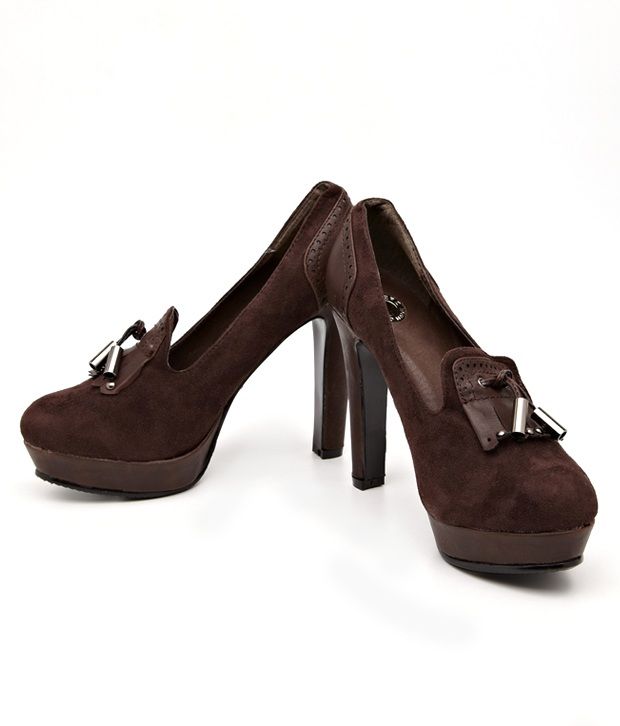 dark brown platform pumps