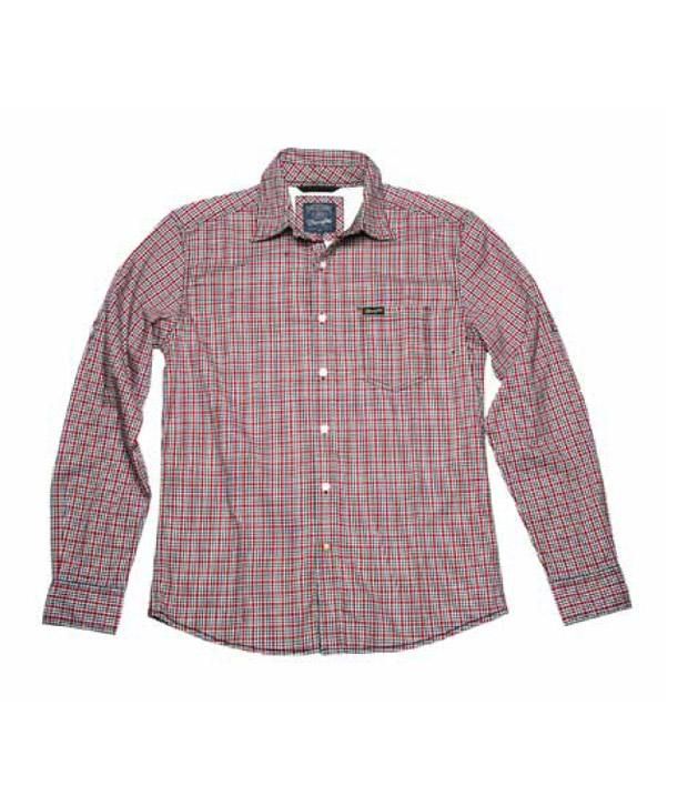 light crimson shirt