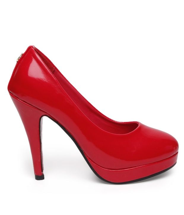 red shiny pumps