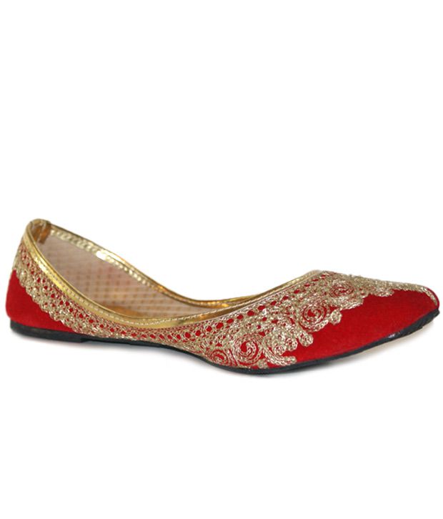 Desire of Shoes Red Punjabi Jutti Price 