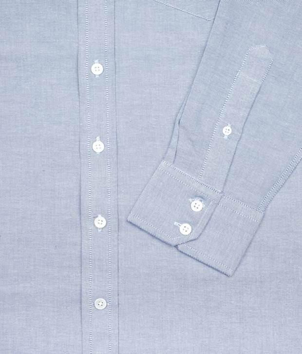 stiff collar button down