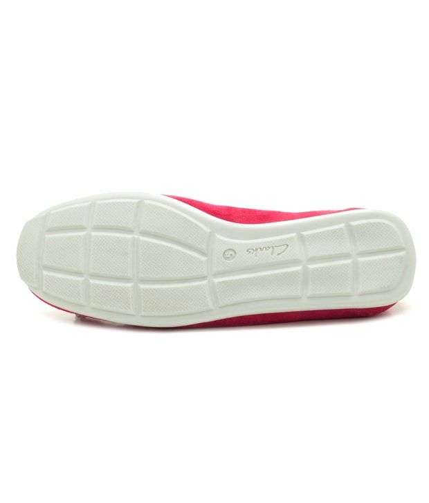 clarks clearance buzz