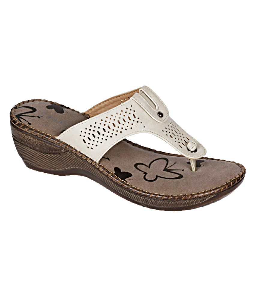 Spice Footwear Soft Touch Women Sandle Price in India- Buy Spice ...