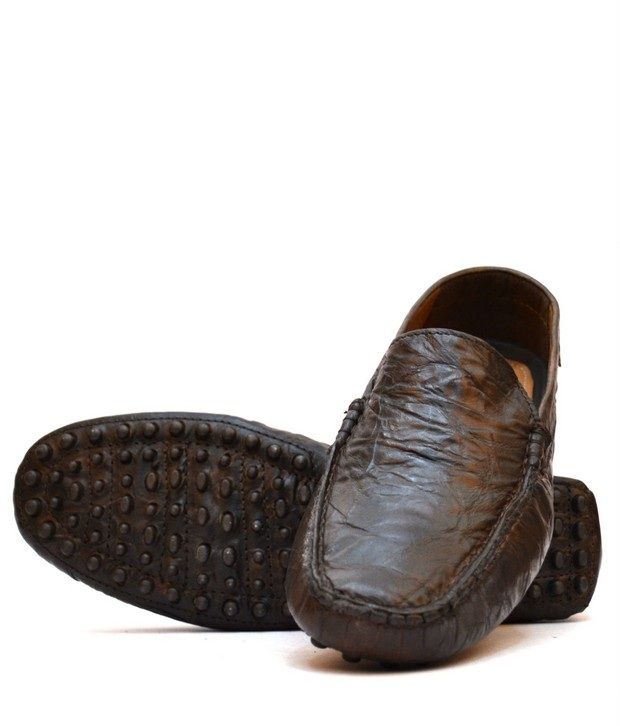 red tape brown loafers online