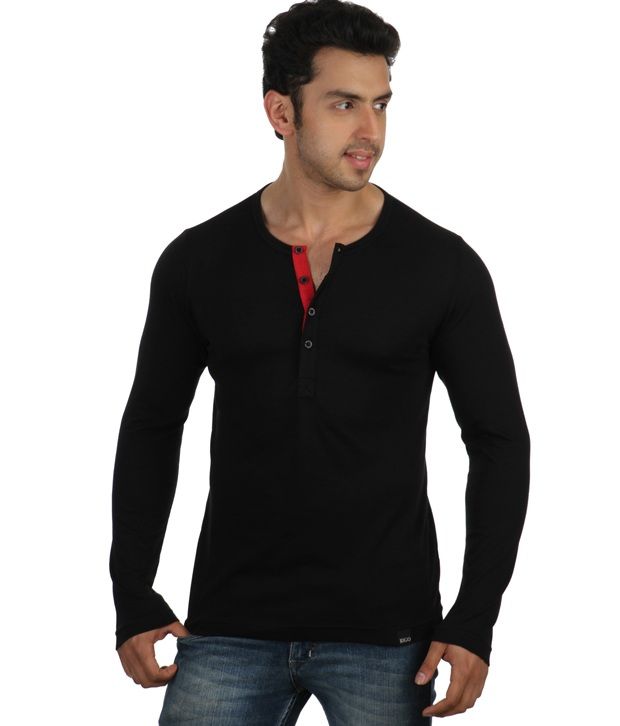 black full sleeve t shirt