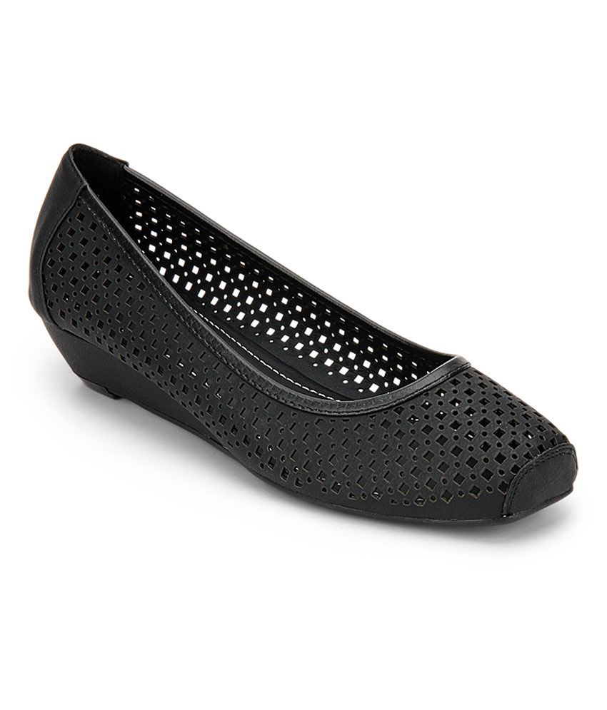 Black Belly shoes Price in India- Buy Black Belly shoes Online at Snapdeal