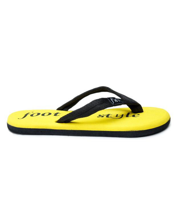 Foot 'n' Style Black & Yellow Slippers Price in India- Buy Foot 'n ...