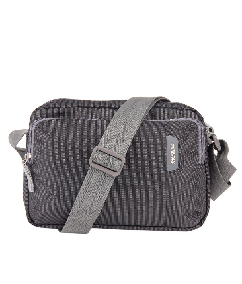 american tourister excursion bag