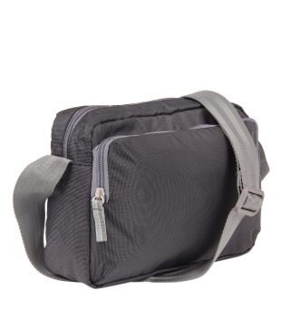 american tourister excursion bag