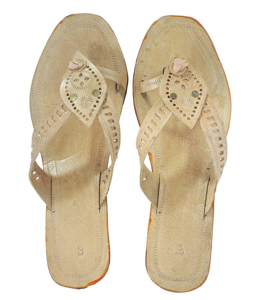 branded chappal ladies