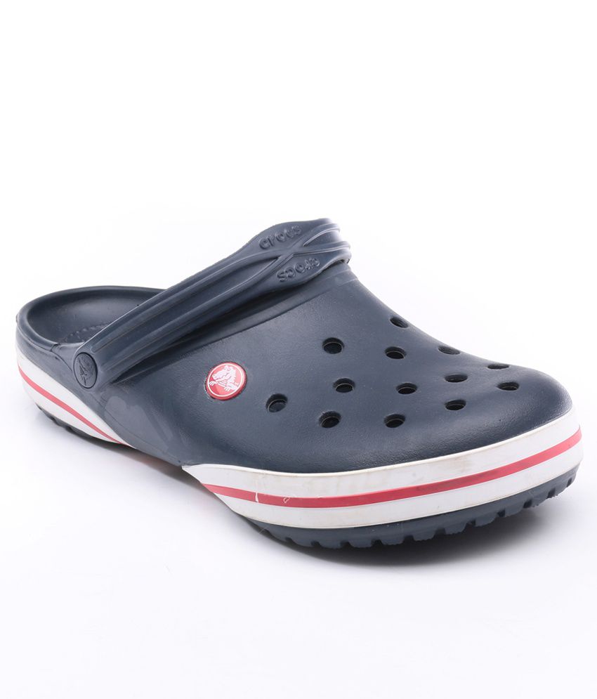 Crocs Black Clog Shoes Price in India- Buy Crocs Black Clog Shoes ...