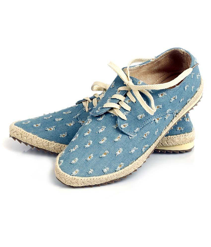ripped denim shoes