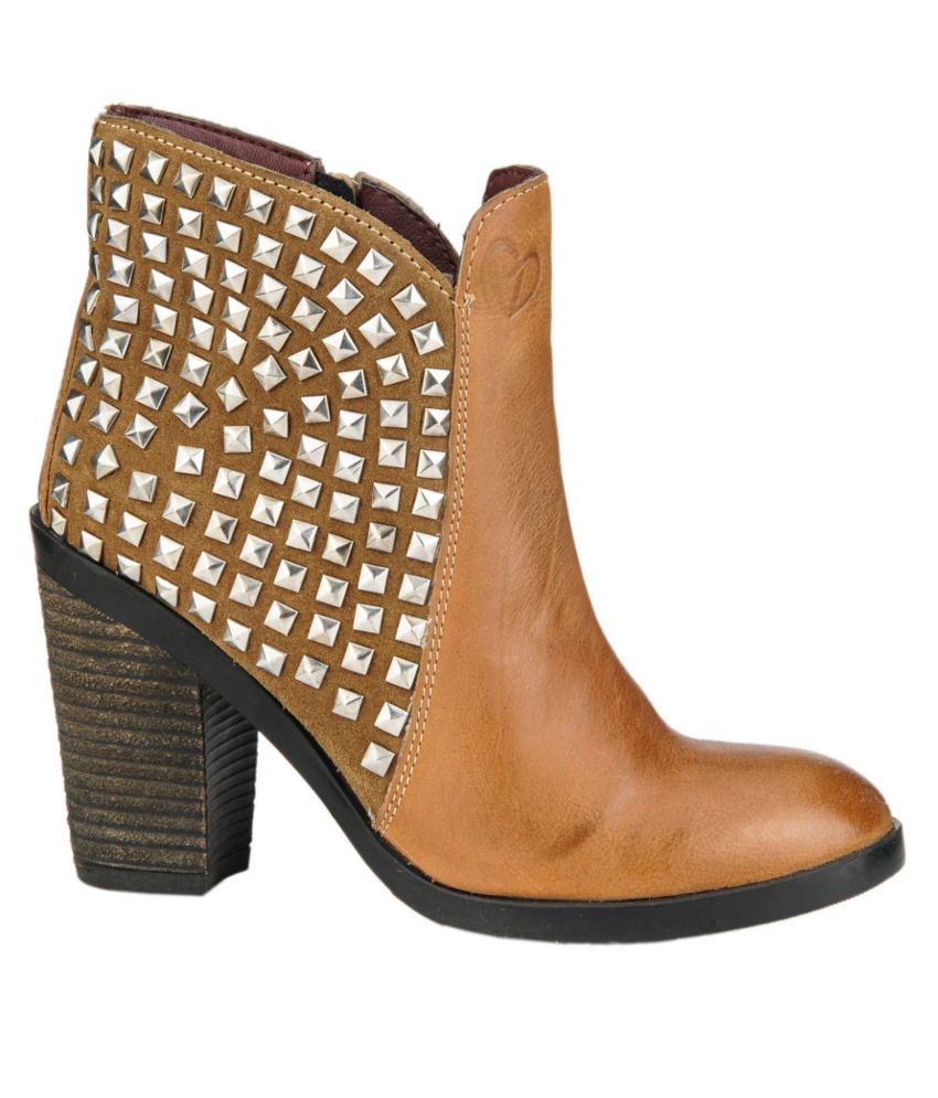 delize boots