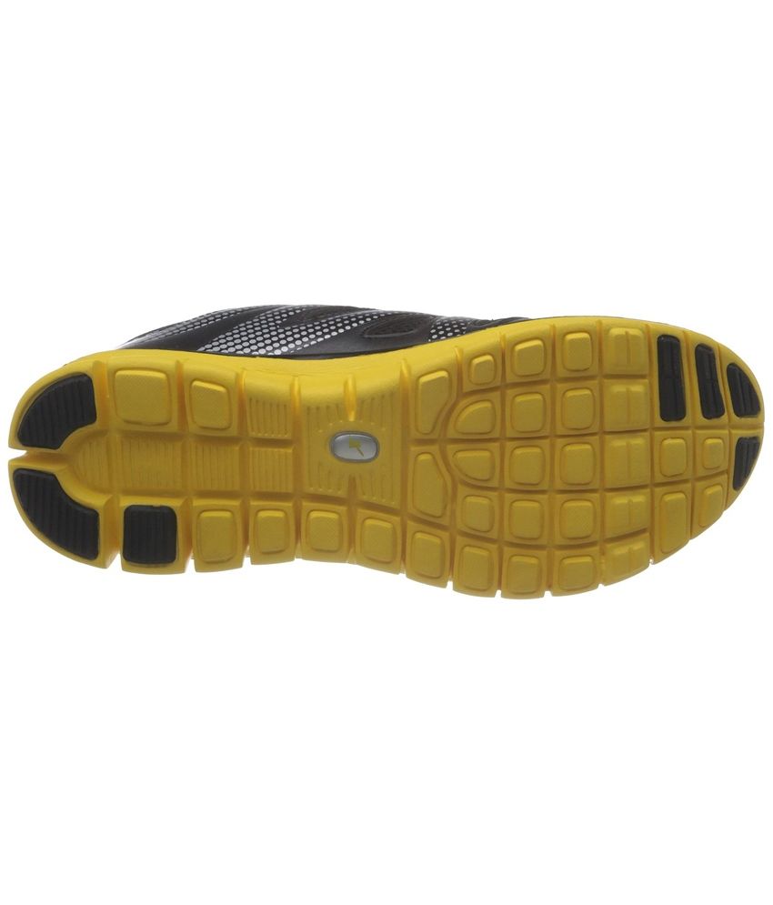 relaxo sports shoes price list