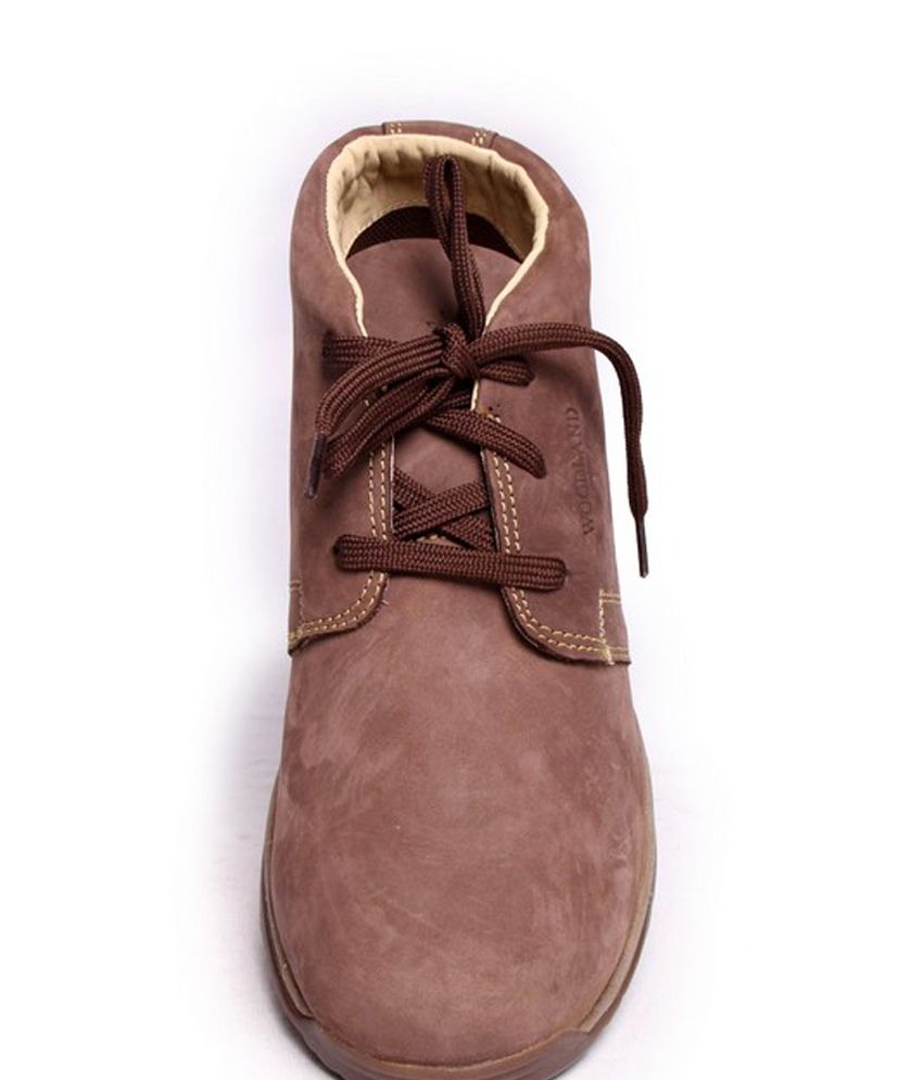 are woodland shoes made of leather