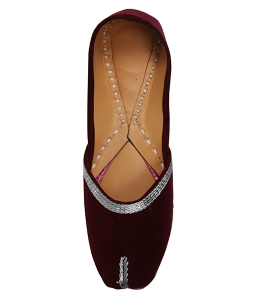 ethnic footwear for women's