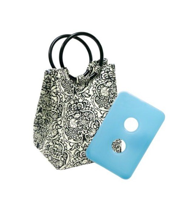 chicco travel seat hook on chair