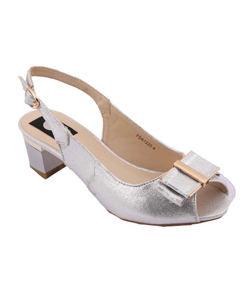 tory burch gold sandals