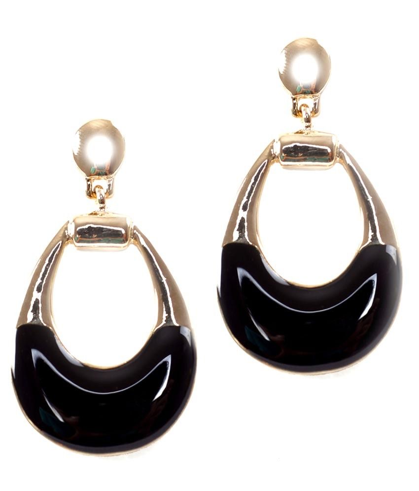 black danglers