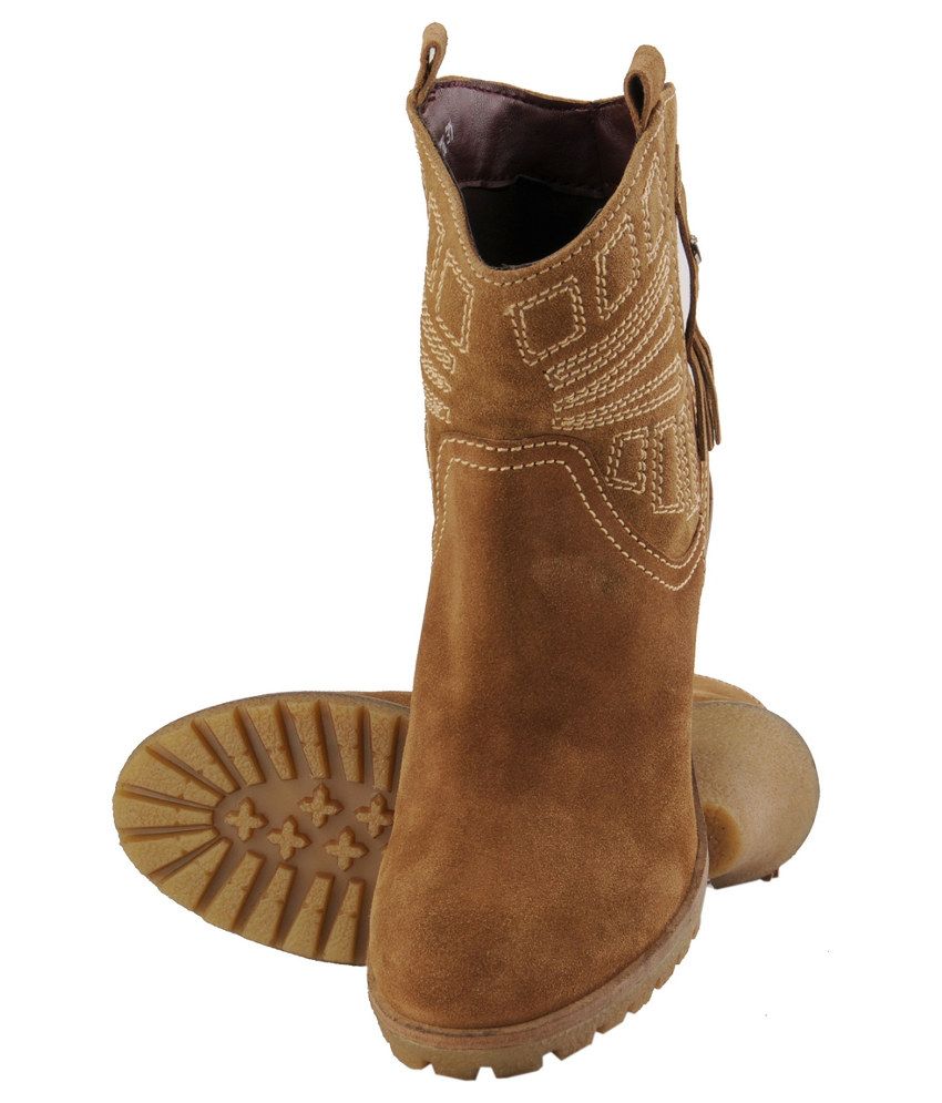 wedge boots beige