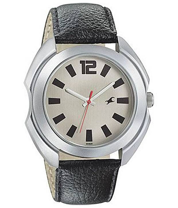 wrist watch of fastrack