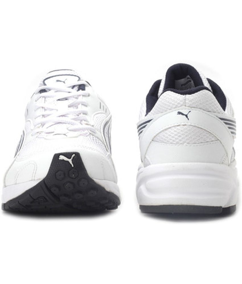 white puma sports shoes